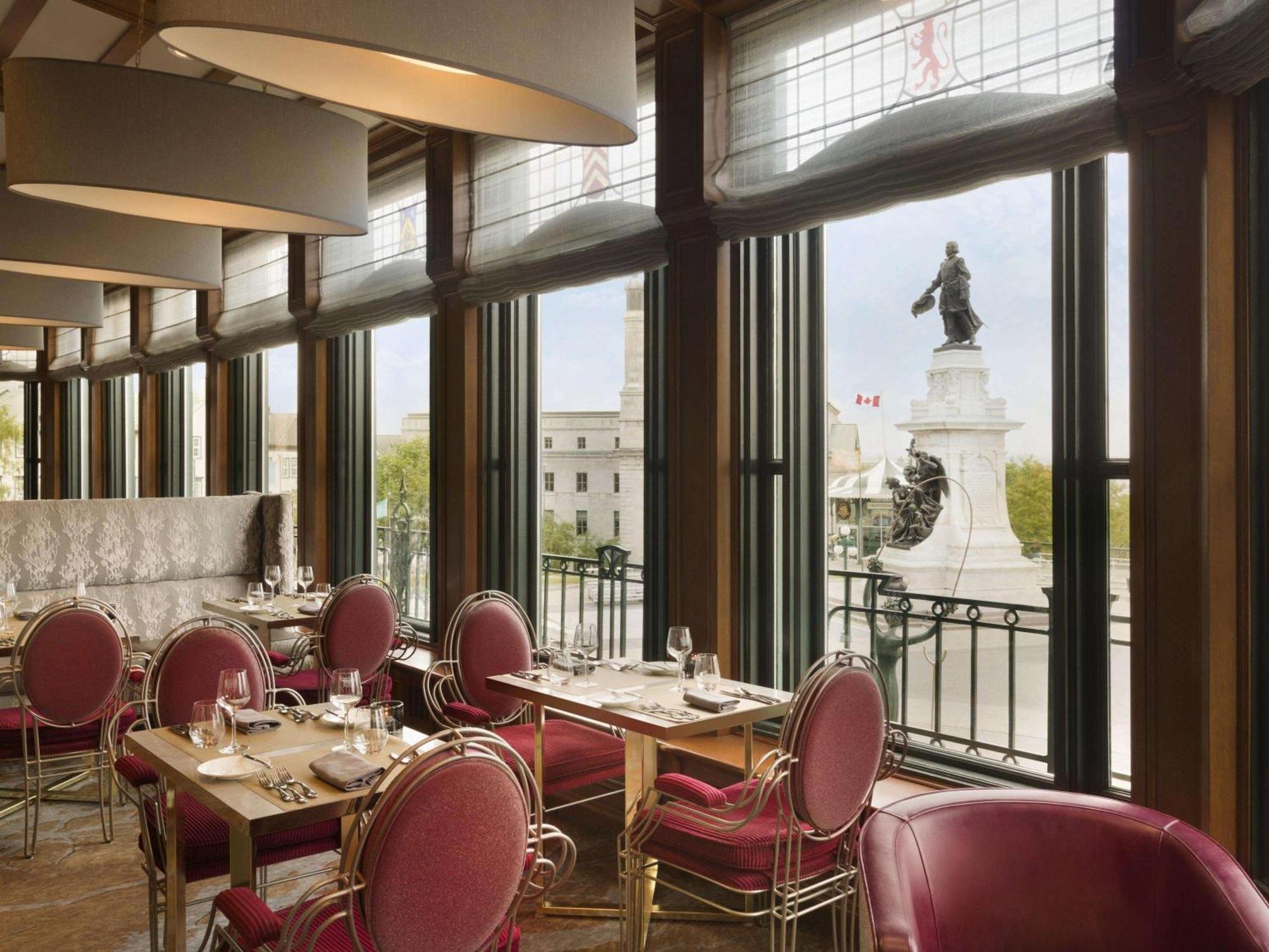 Fairmont Le Chateau Frontenac Quebec Exteriér fotografie The interior of the restaurant