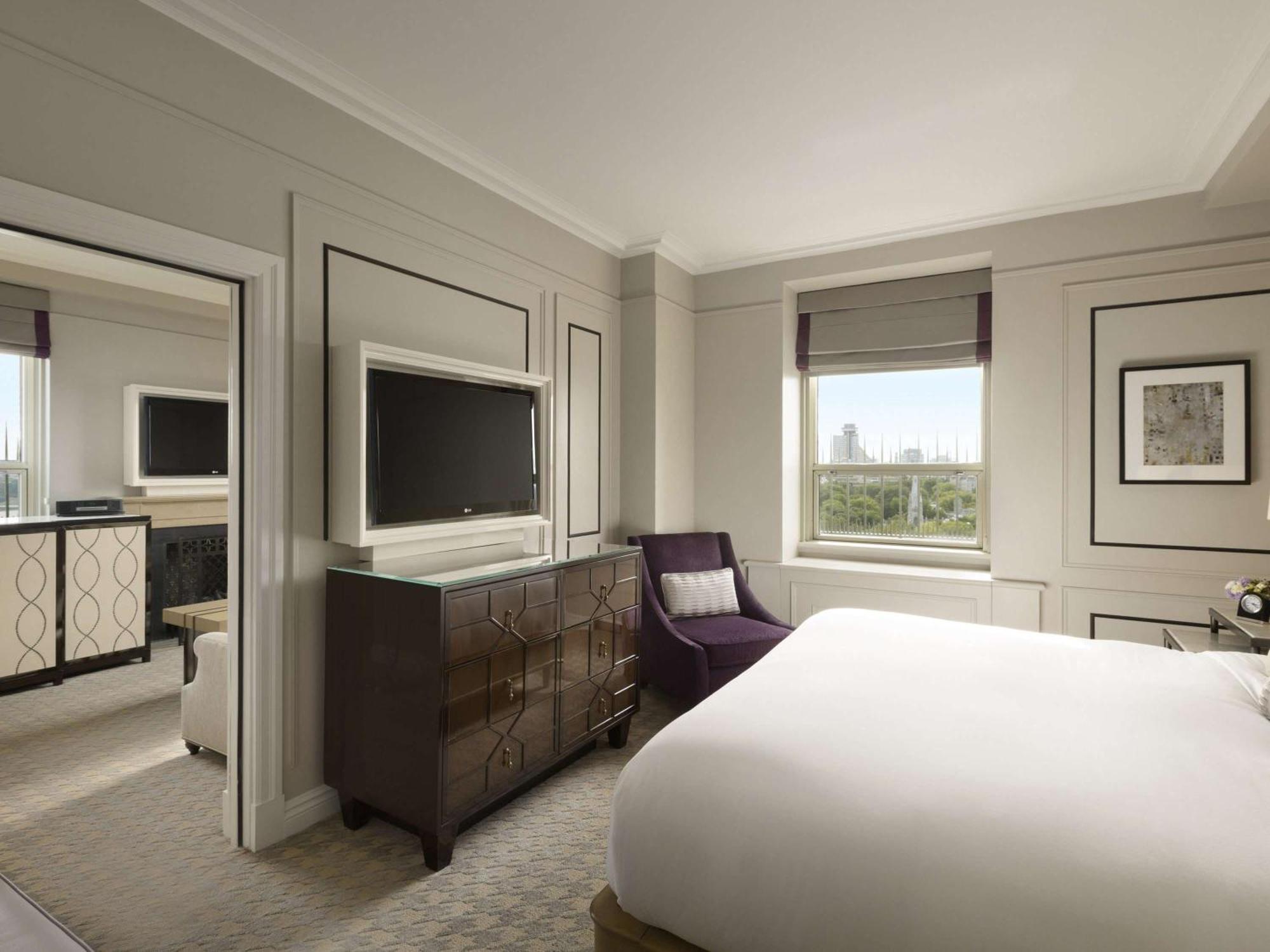 Fairmont Le Chateau Frontenac Quebec Exteriér fotografie A bedroom
